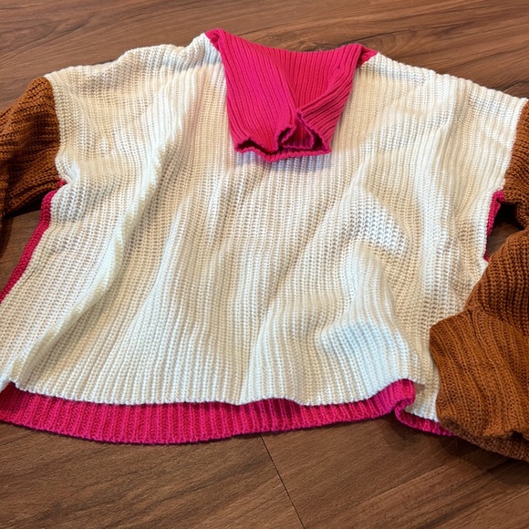 Color block turtle neck - Picture 2 of 3